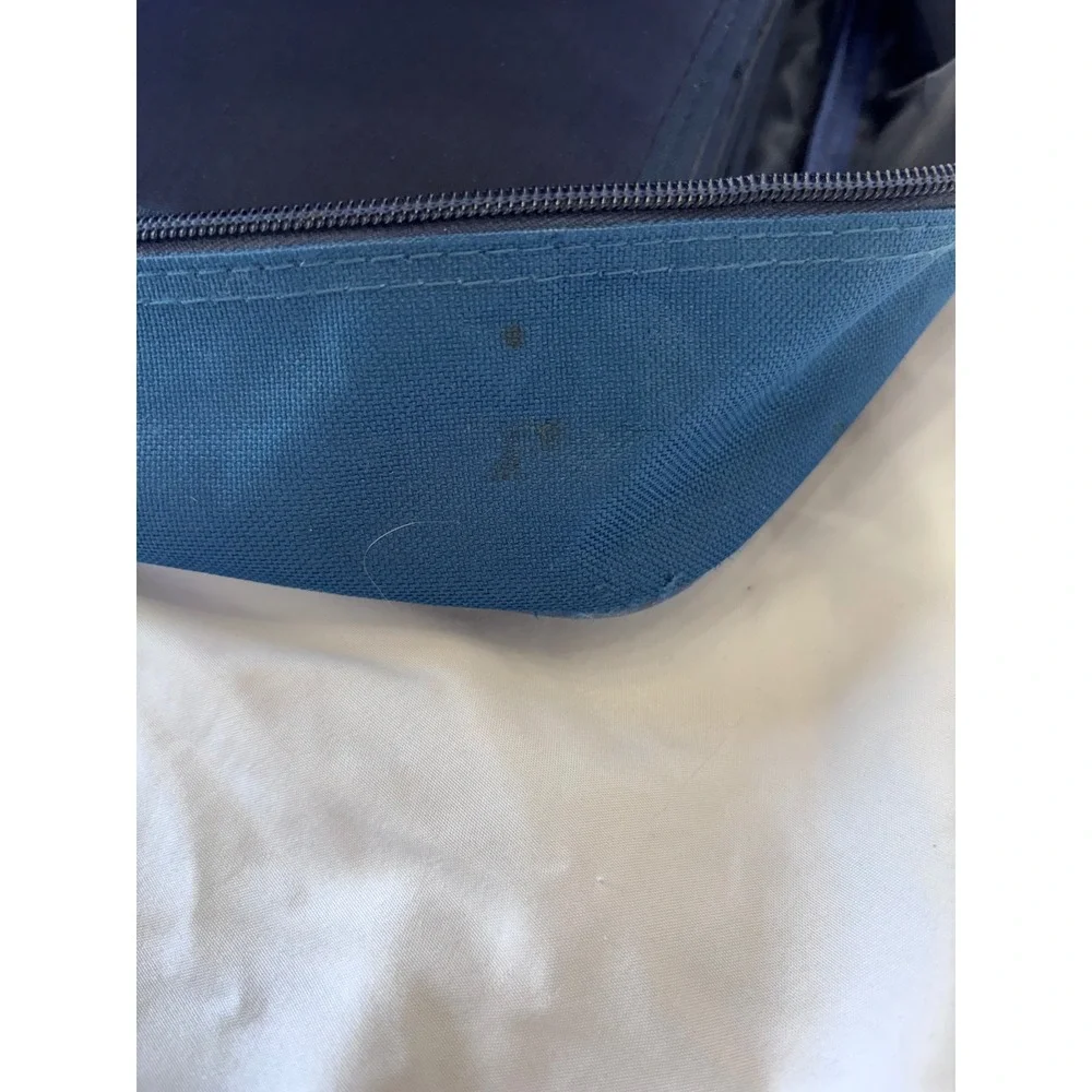 Vintage Walt Disney World Mickey Mouse Messenger Pin Trading Bag Navy Blue